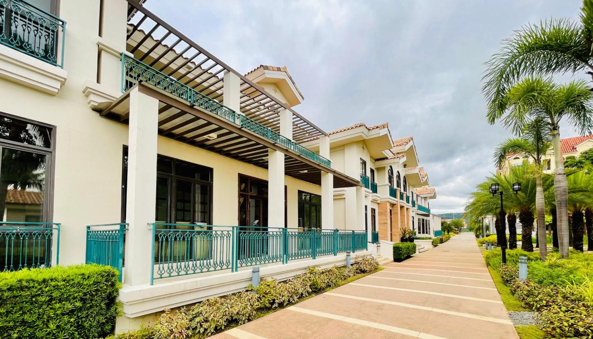 Apartment Minimalist, Stylish, Elegant 2br Cebu